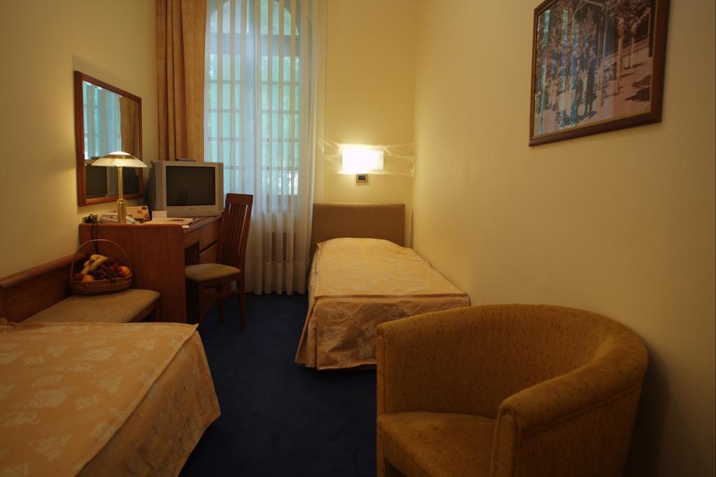 Otel Garni Park 4*