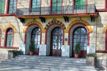 Garni Park 4*