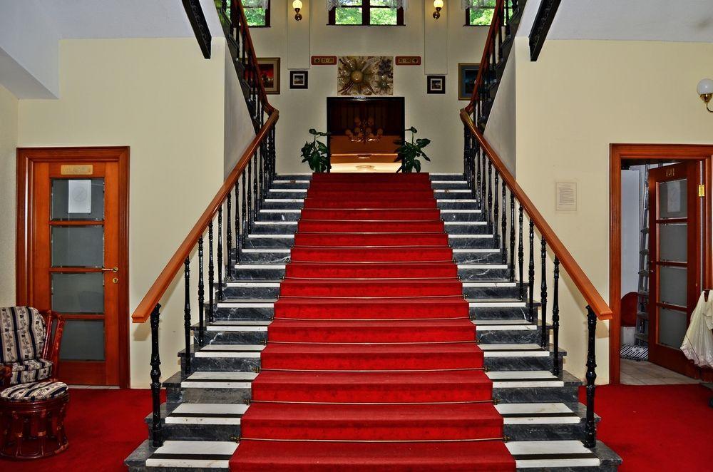 Garni Park 4*